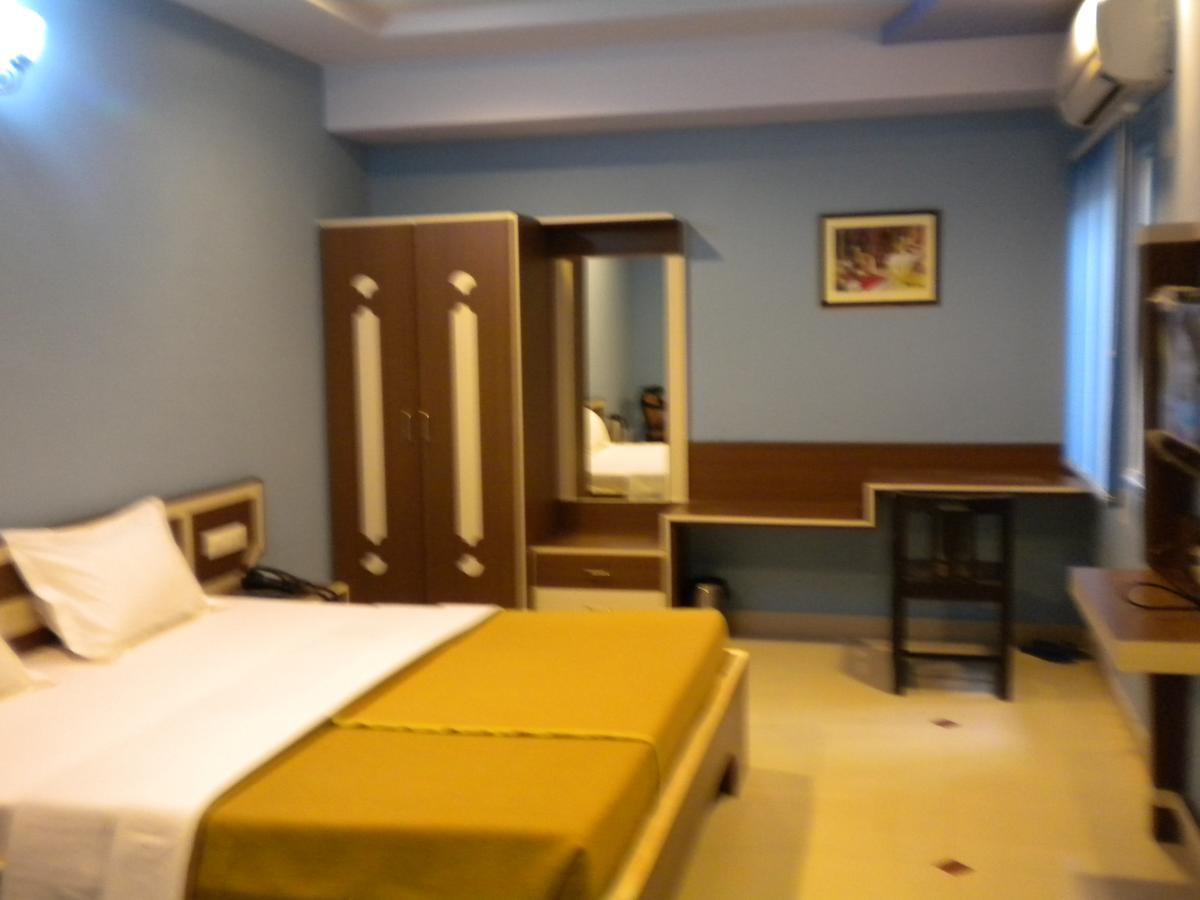 Hotel Raj Mahal ไบคาเนอร์ ภายนอก รูปภาพ