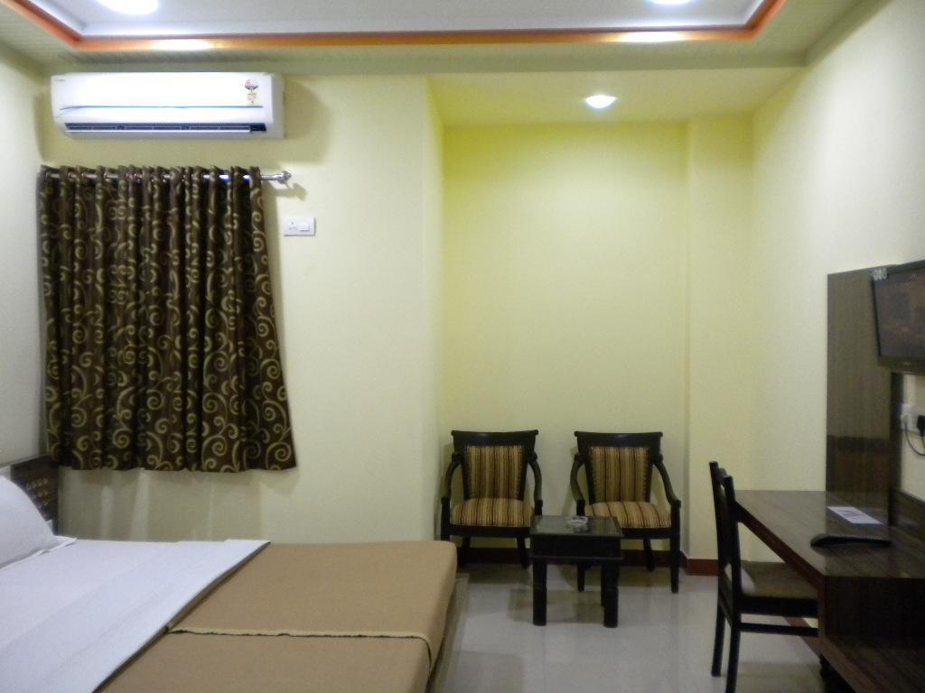 Hotel Raj Mahal ไบคาเนอร์ ภายนอก รูปภาพ